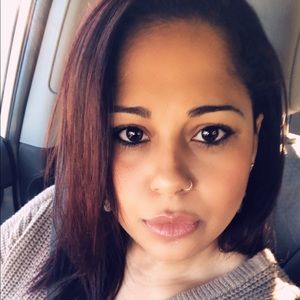 Meet your Posher, Julissa